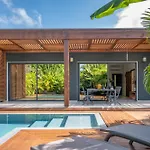 Habitation Sunshine - Piscines Privees + Sauna Commun