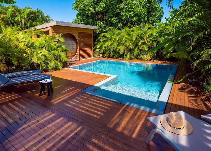 Habitation Sunshine - Piscines Privees + Sauna Commun