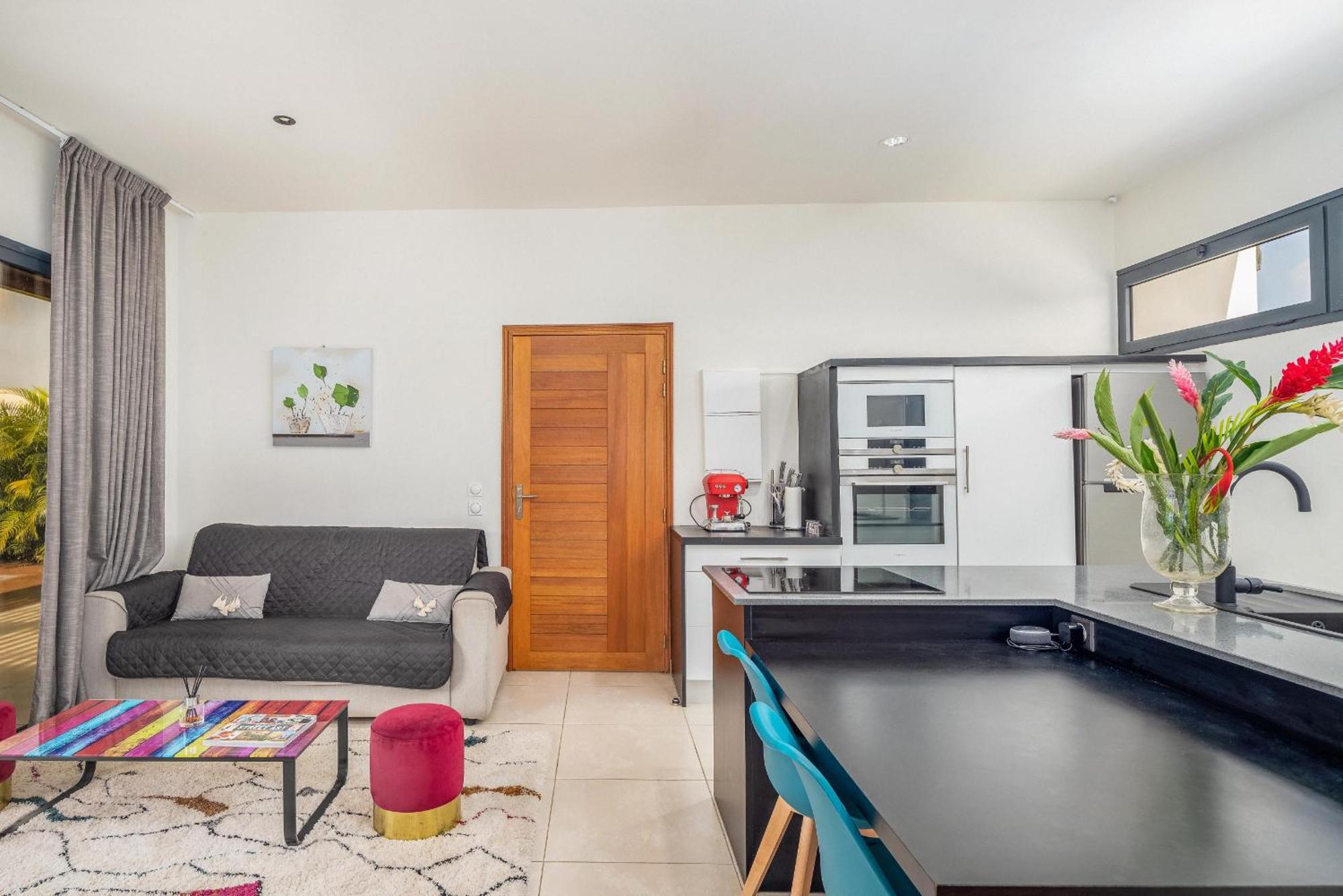 Villa Habitation Sunshine - Piscines Privees + Sauna Commun *