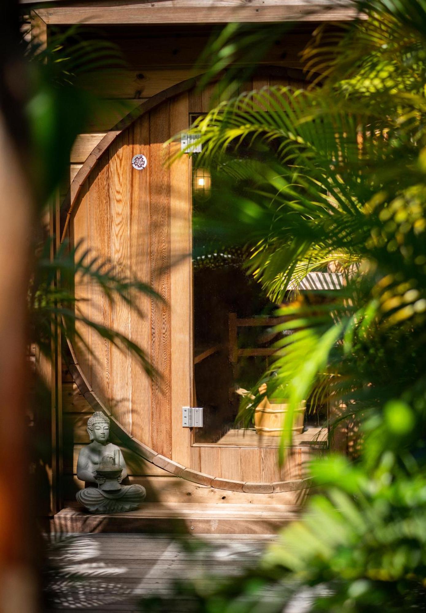 Habitation Sunshine - Piscines Privees + Sauna Commun Villa